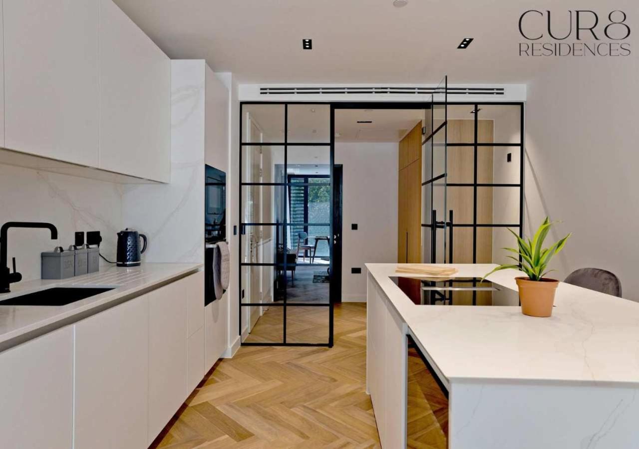 Elegant Kensington With Private Balcony Appartamento
